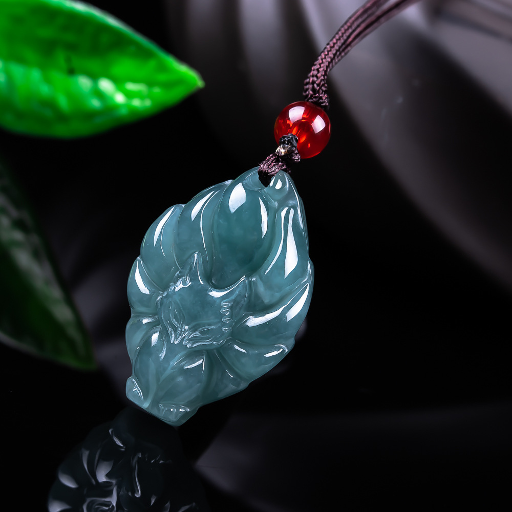 Vintage Fashion Accessories - Natural Burmese Jadeite Fox Pendant Necklace